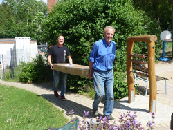 2020-07-06 Sonnenschirm Kindergarten_1.JPG