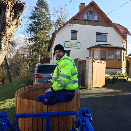 2022-02-05 Baum fällt, Kübel schick_5.JPG