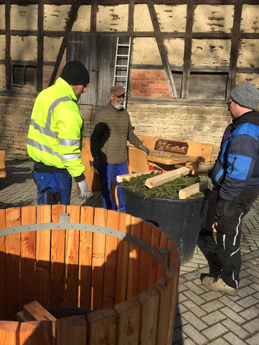 2022-02-05 Baum fällt, Kübel schick_6.JPG