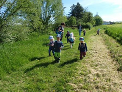 2021-06-01 Kindertag die Schwalben fliegen aus 4.JPG